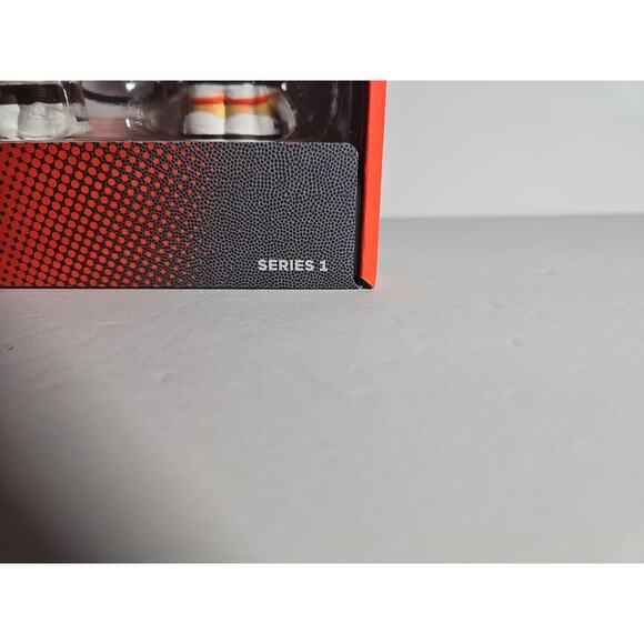 Fisher Price - Little People Collector NFL Cleveland Browns 4-Pack - Picture 8 of 10